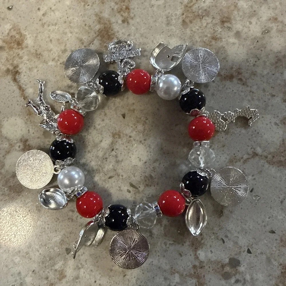 Tampa Bay Buccaneers NFL Adjustable Charm Bracelet - Picture 2 of 2